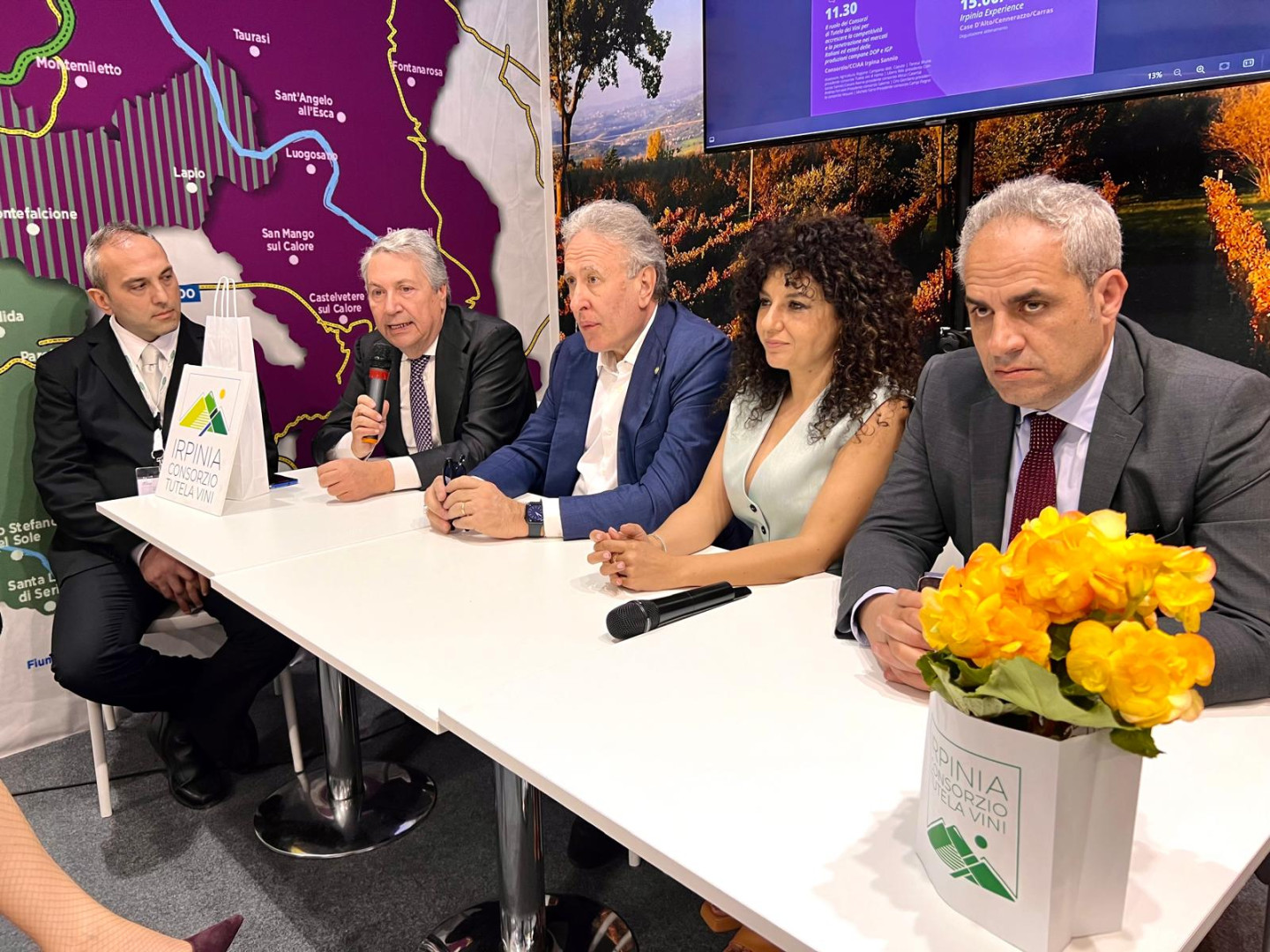 Vinitaly -  Attivata una filiera Istituzionale virtuosa: dalla Regione alle Camera di Commercio e ai consorzi di tutela 